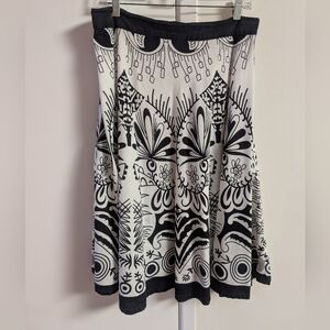 Studio West Black and White A-Line Knee-Length Skirt